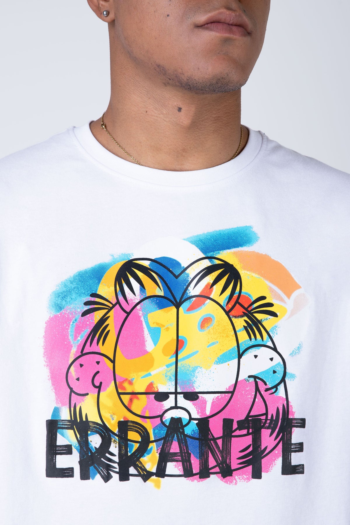 Polera Manga Corta Garfield Rainbow Blanco ERRANTE