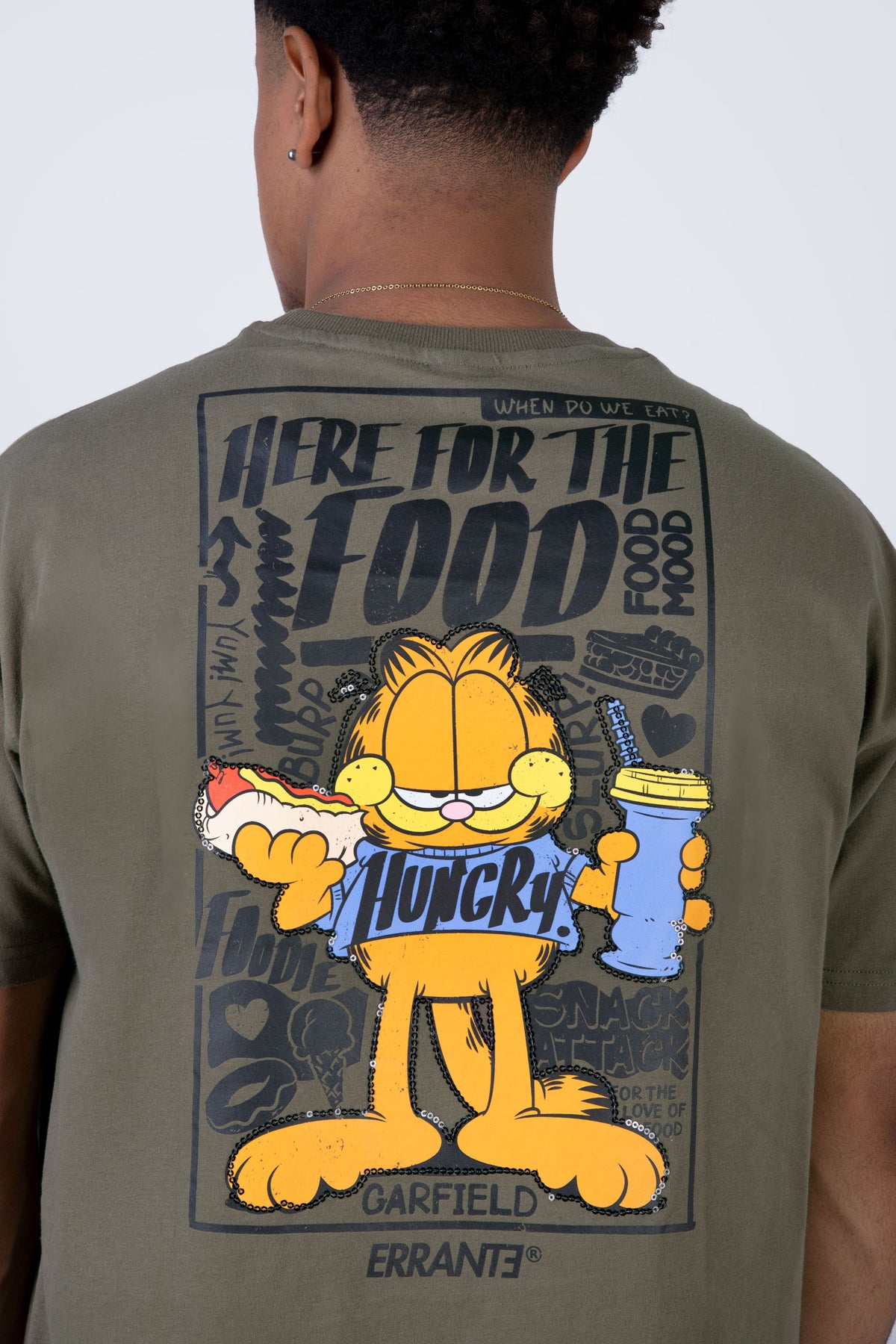 Polera Manga Corta Garfield Hungry Verde ERRANTE