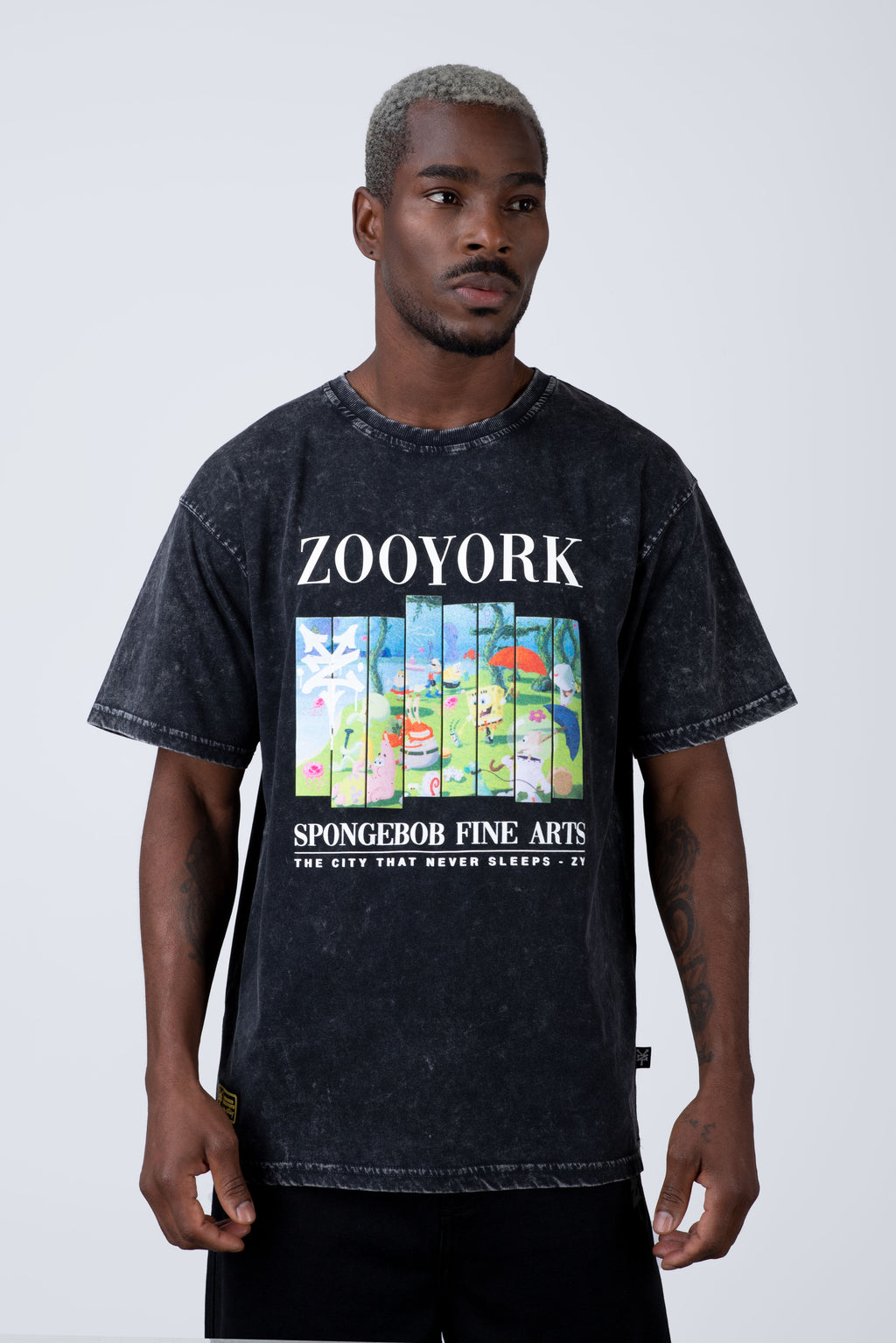 Polera Manga Corta Bob Esponja Masterpiece Gris