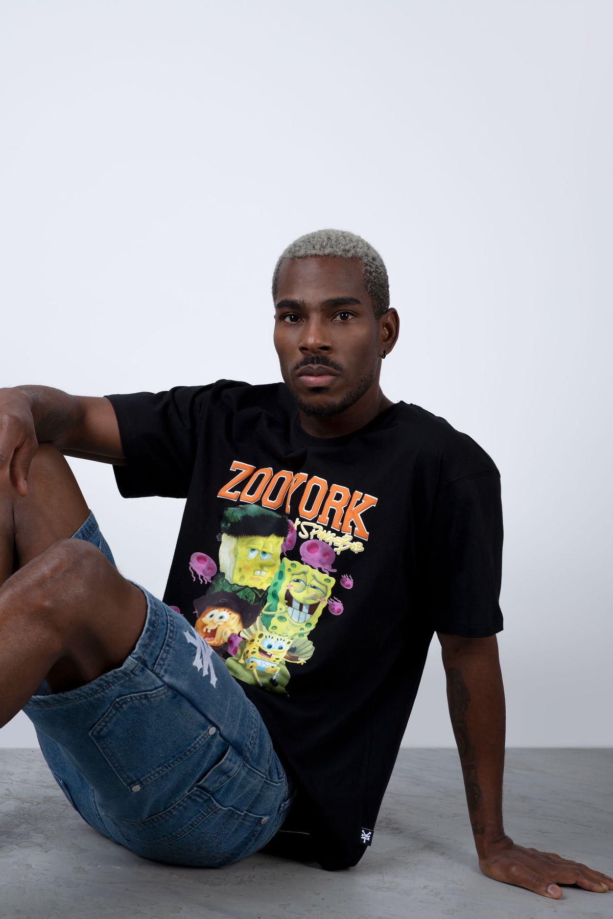 Polera Manga Corta Bob Esponja Artmasters Negro