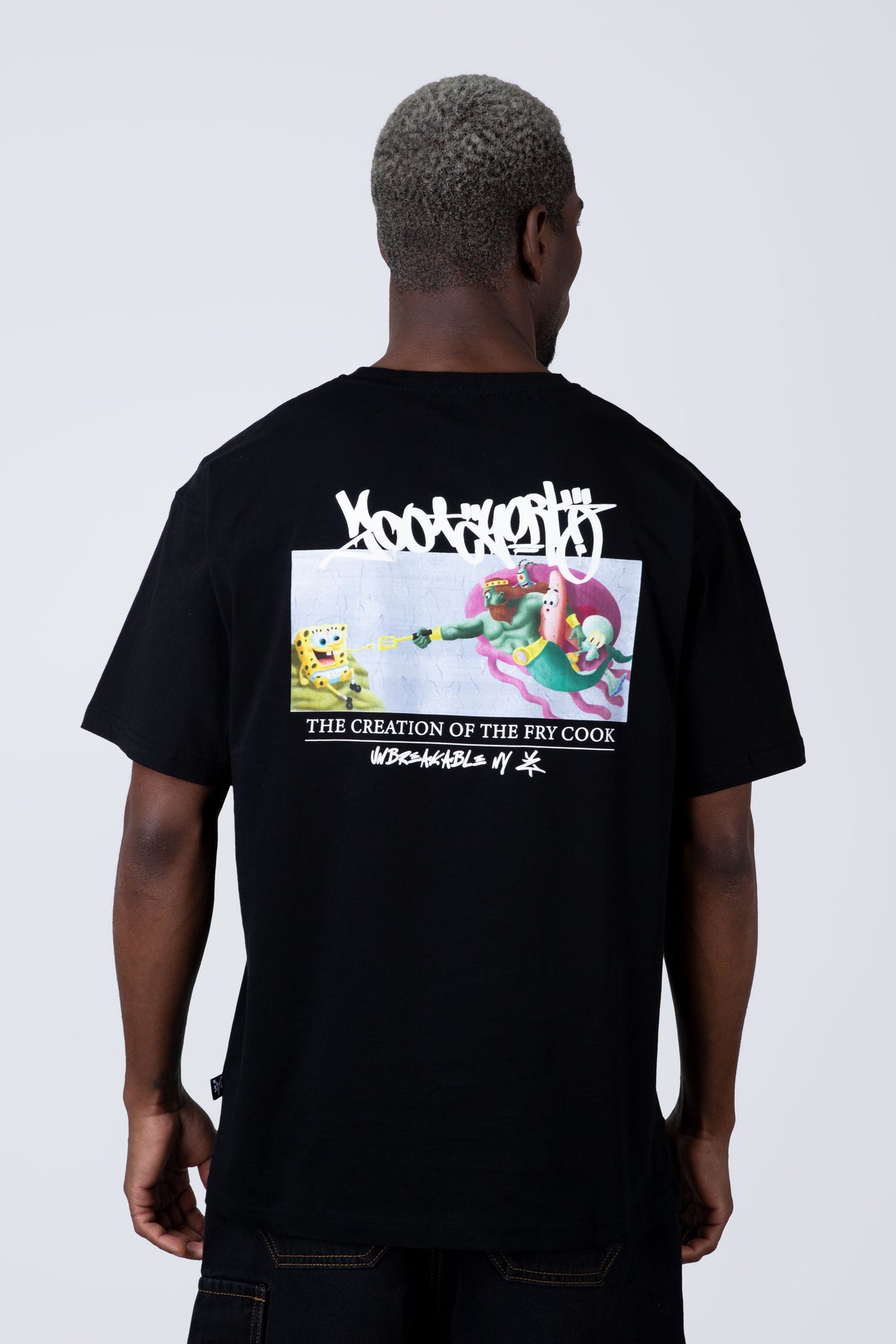 Polera Manga Corta Bob Esponja Remix Negro