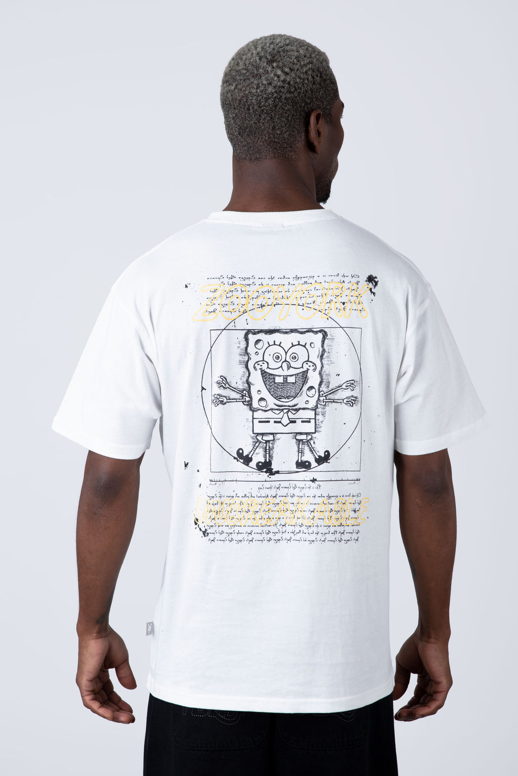 Polera Manga Corta Bob Esponja Squareform Beige