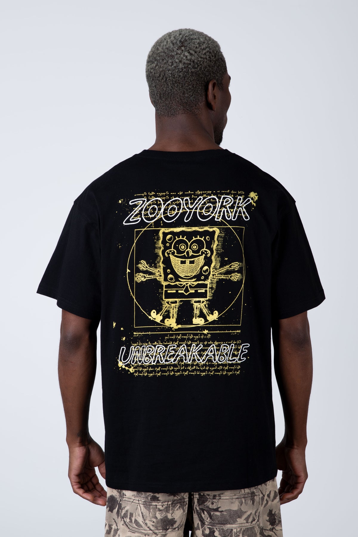 Polera Manga Corta Bob Esponja Squareform Negro