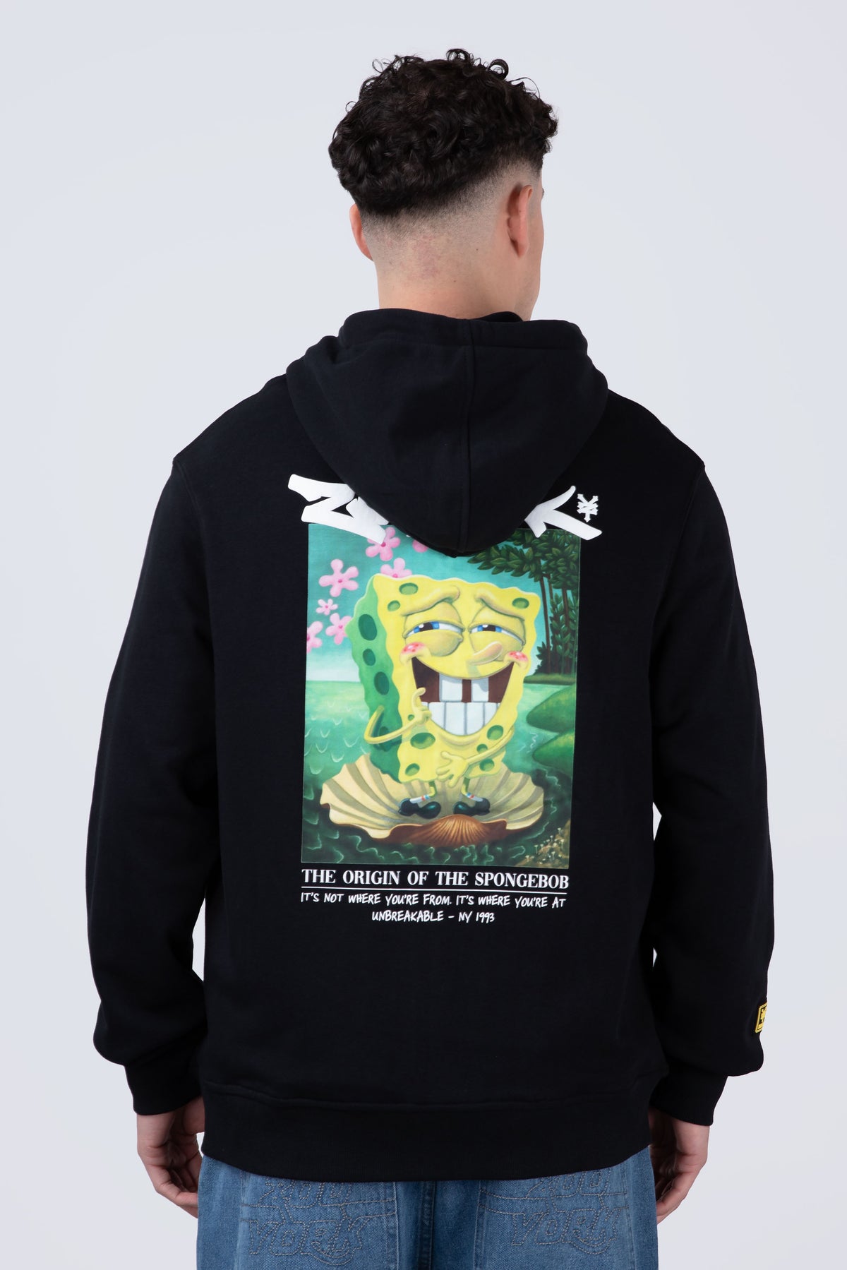Poleron Con Cierre Bob Esponja Botticelli Negro