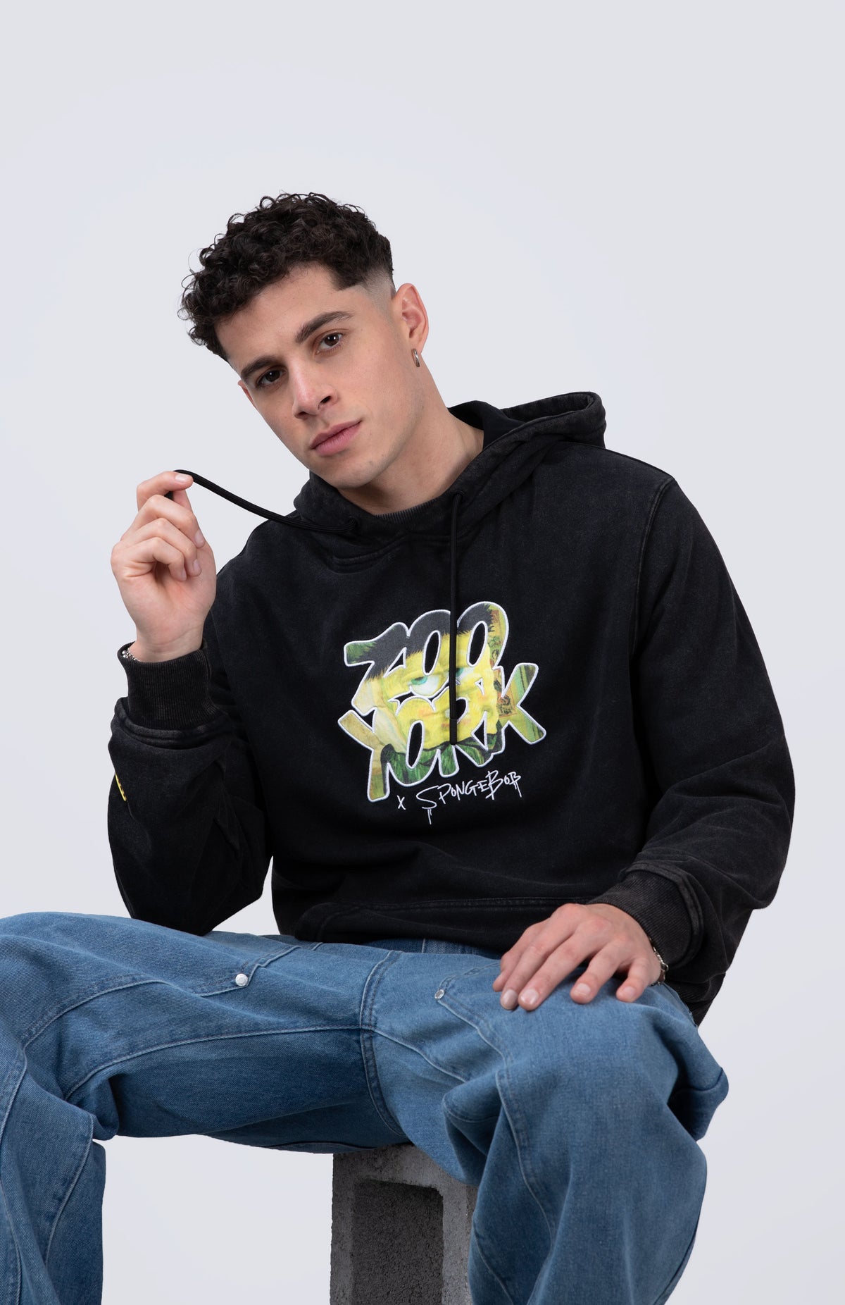 Poleron Con Gorro Bob Esponja Finearts Gris
