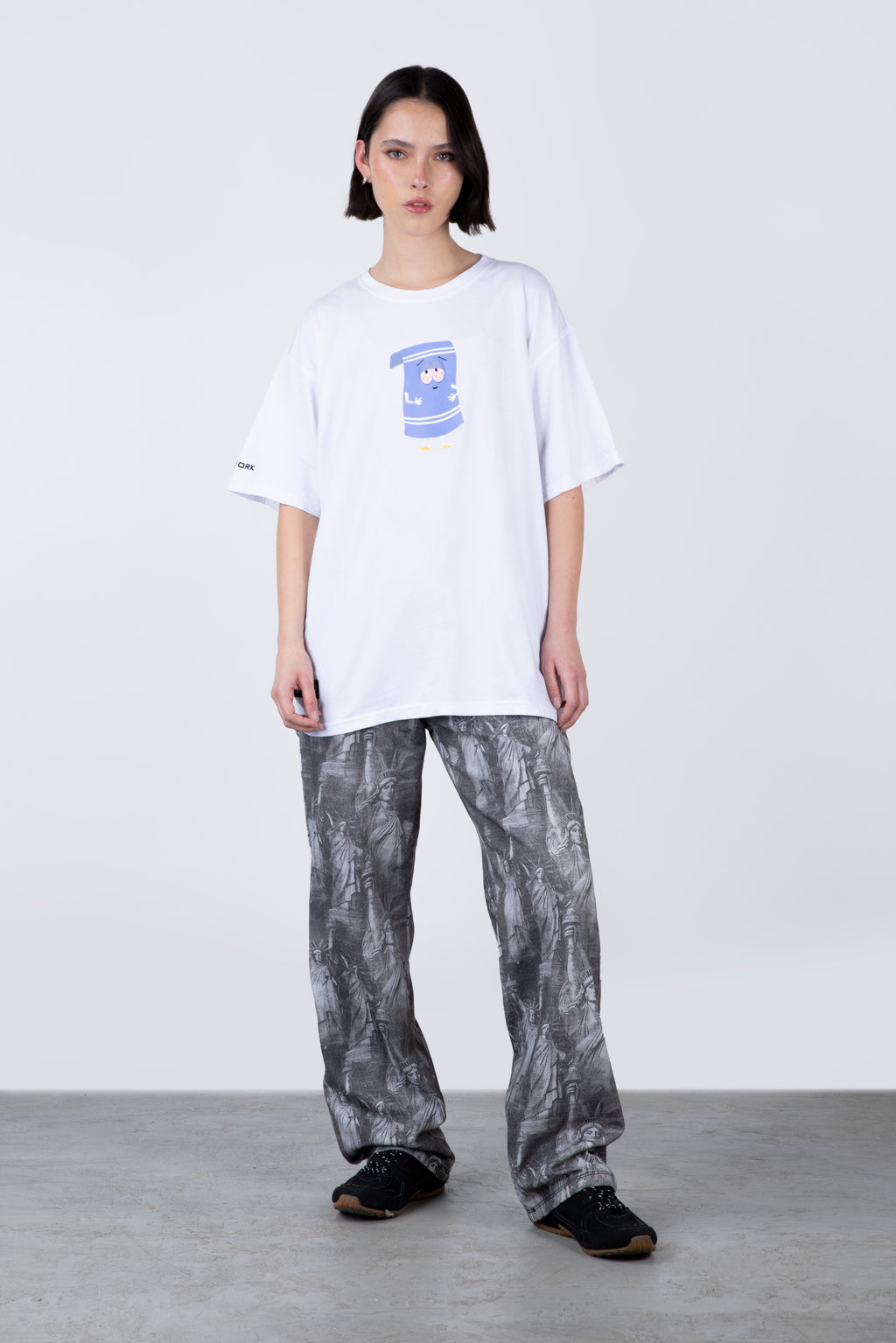 Polera Manga Corta Toallin South Park Littleh Blanco