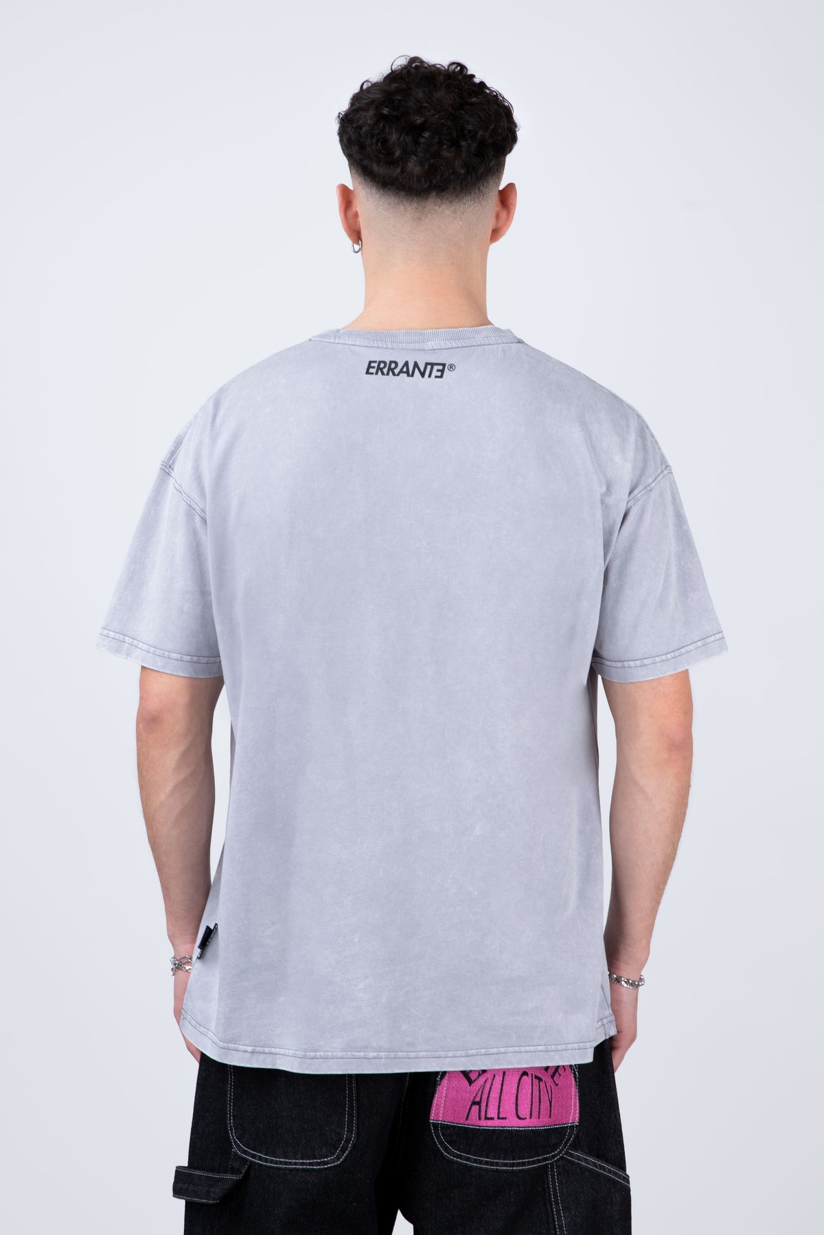 Polera Manga Corta Andes Con Gorro Gris