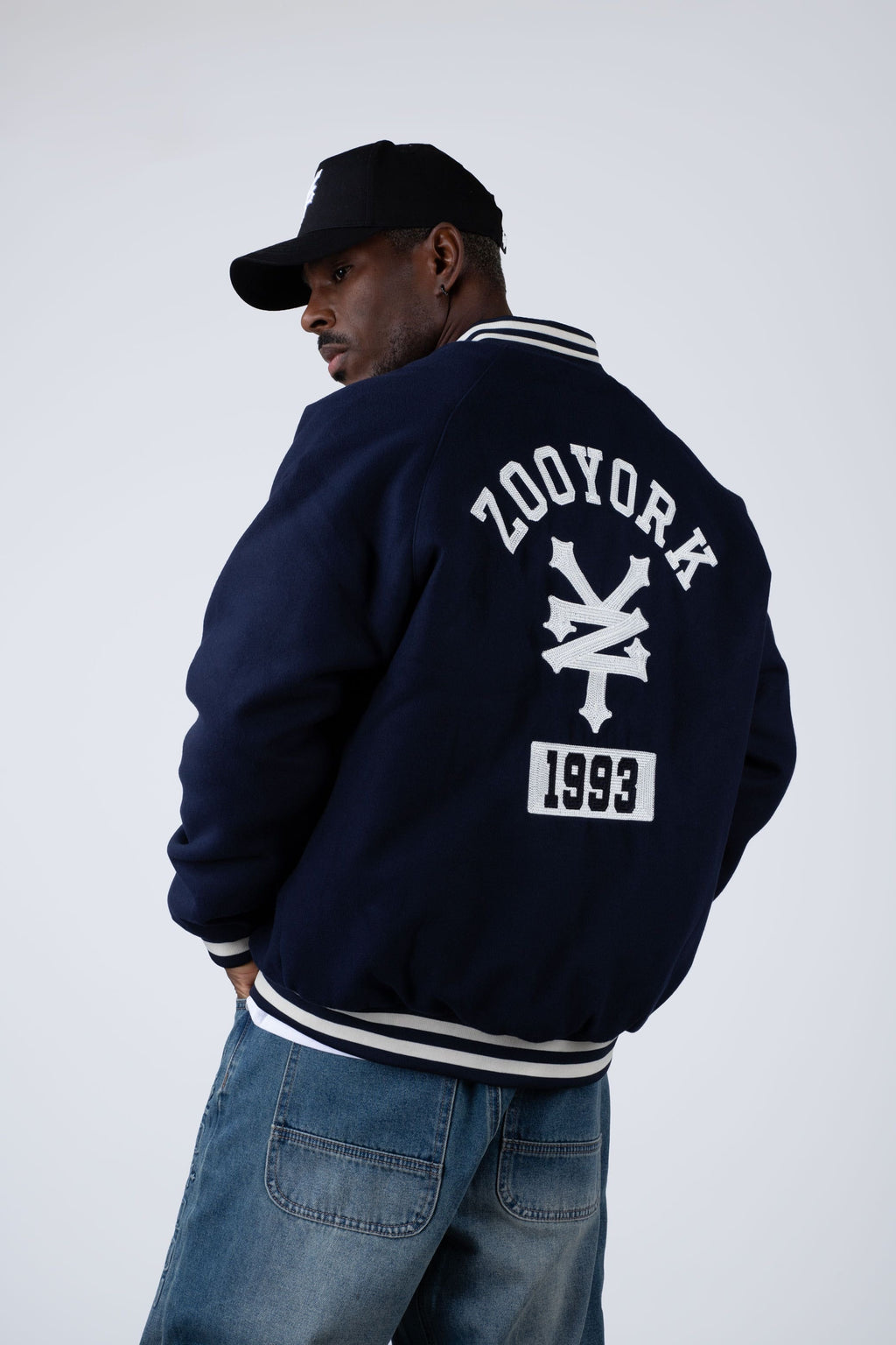 Chaqueta Bomber Stencil Azul Zoo York