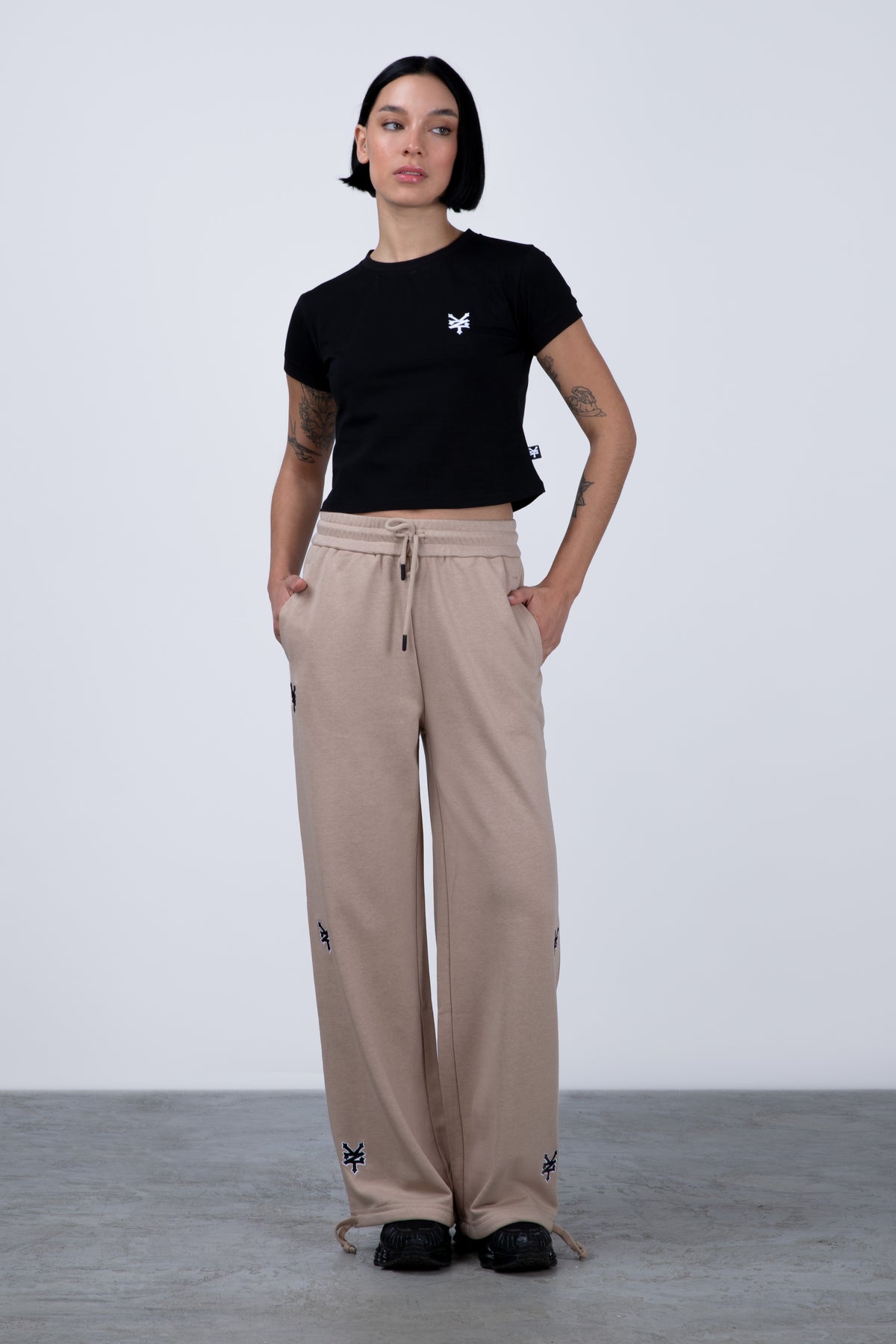 Polera Manga Corta Cropzen Negro