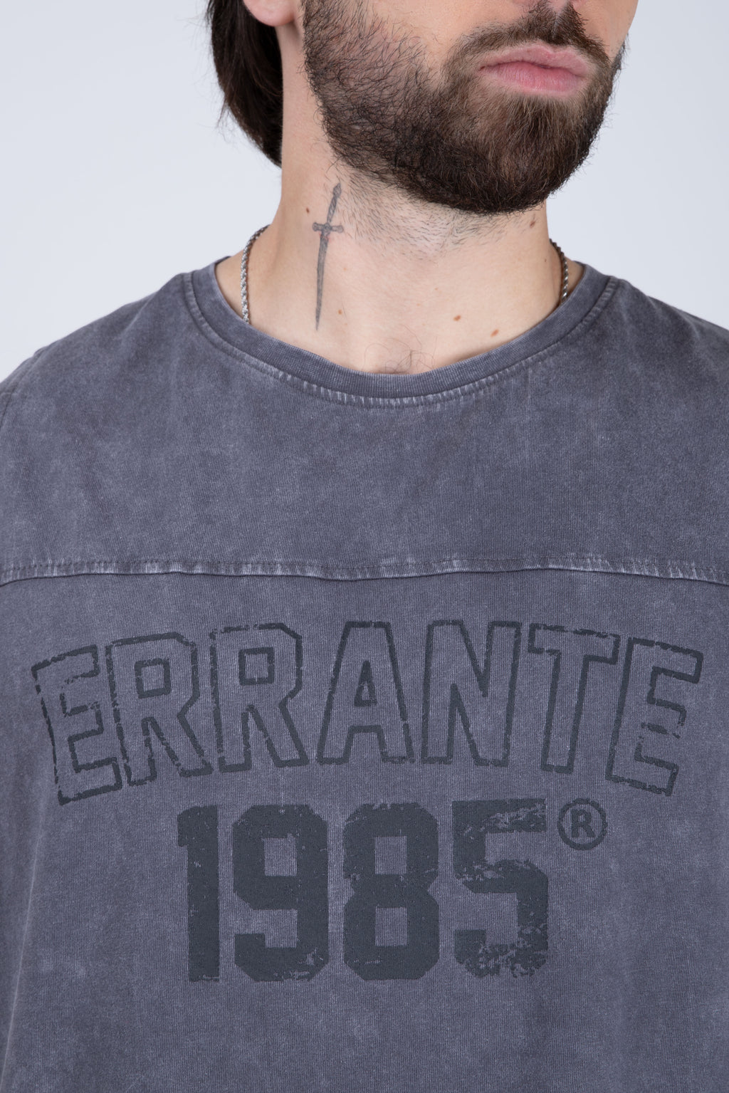 Polera Sin Manga Pitch Gris