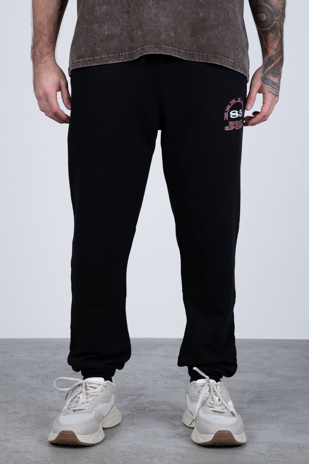 Jogger Comfy Goldd Negro