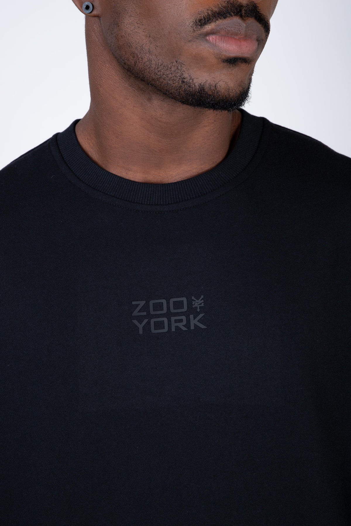 Poleron Cuello Redondo Loyal Negro