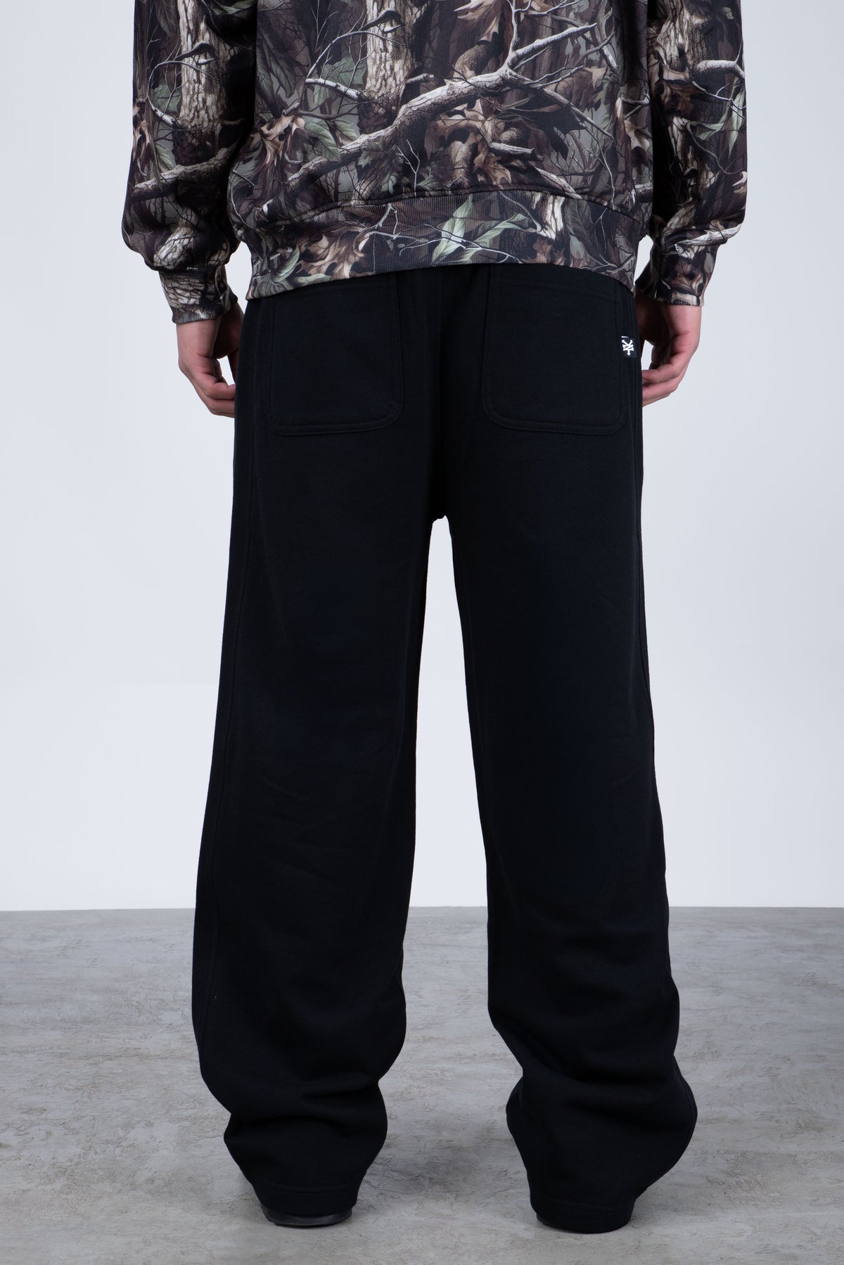 Jogger Regular Loyal Negro