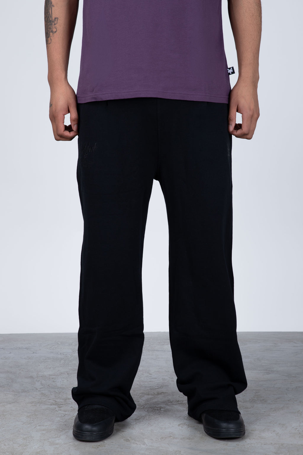 Jogger Straight Roots Negro