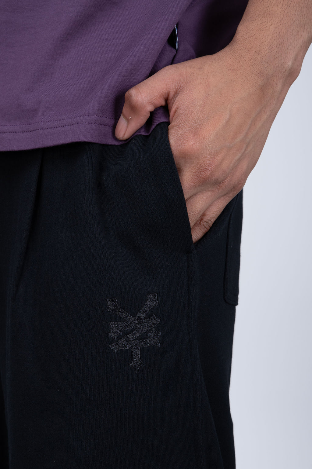 Jogger Straight Roots Negro