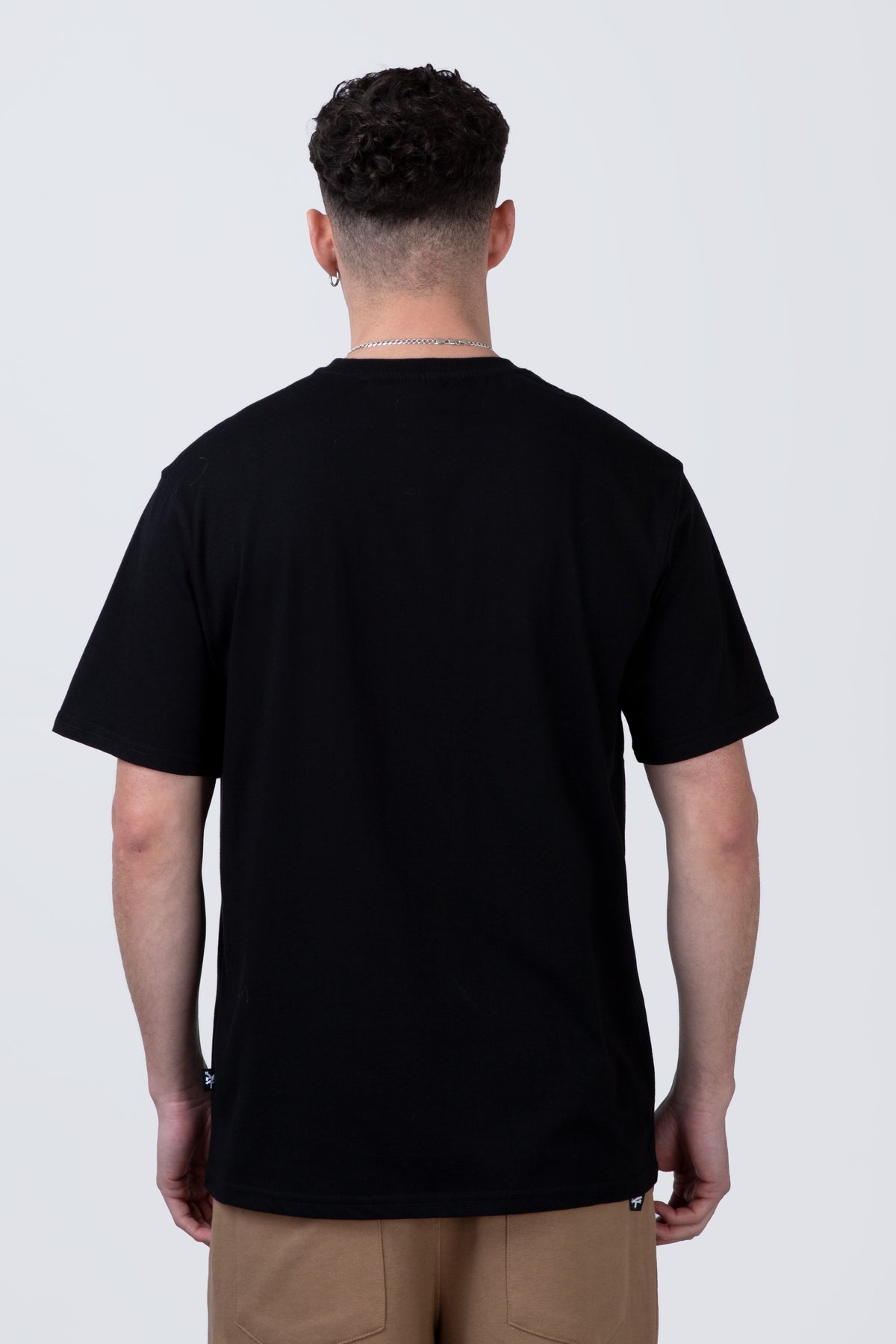 Polera Manga Corta Roots Negro