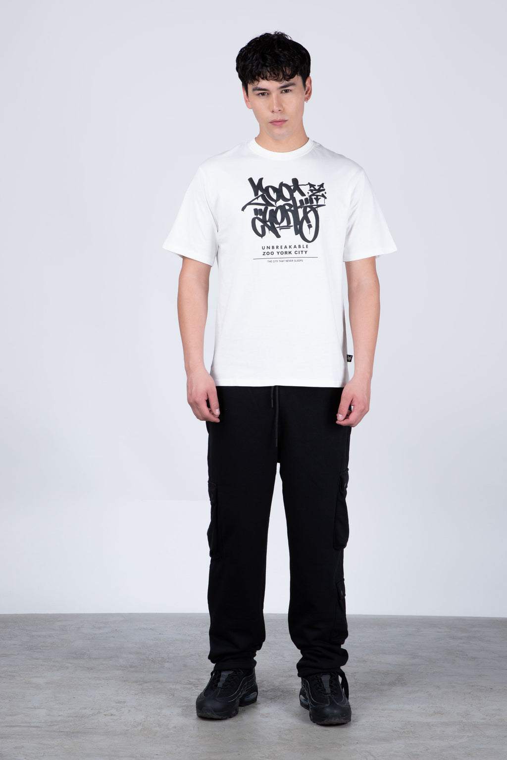 Jogger Cargo Earth Negro