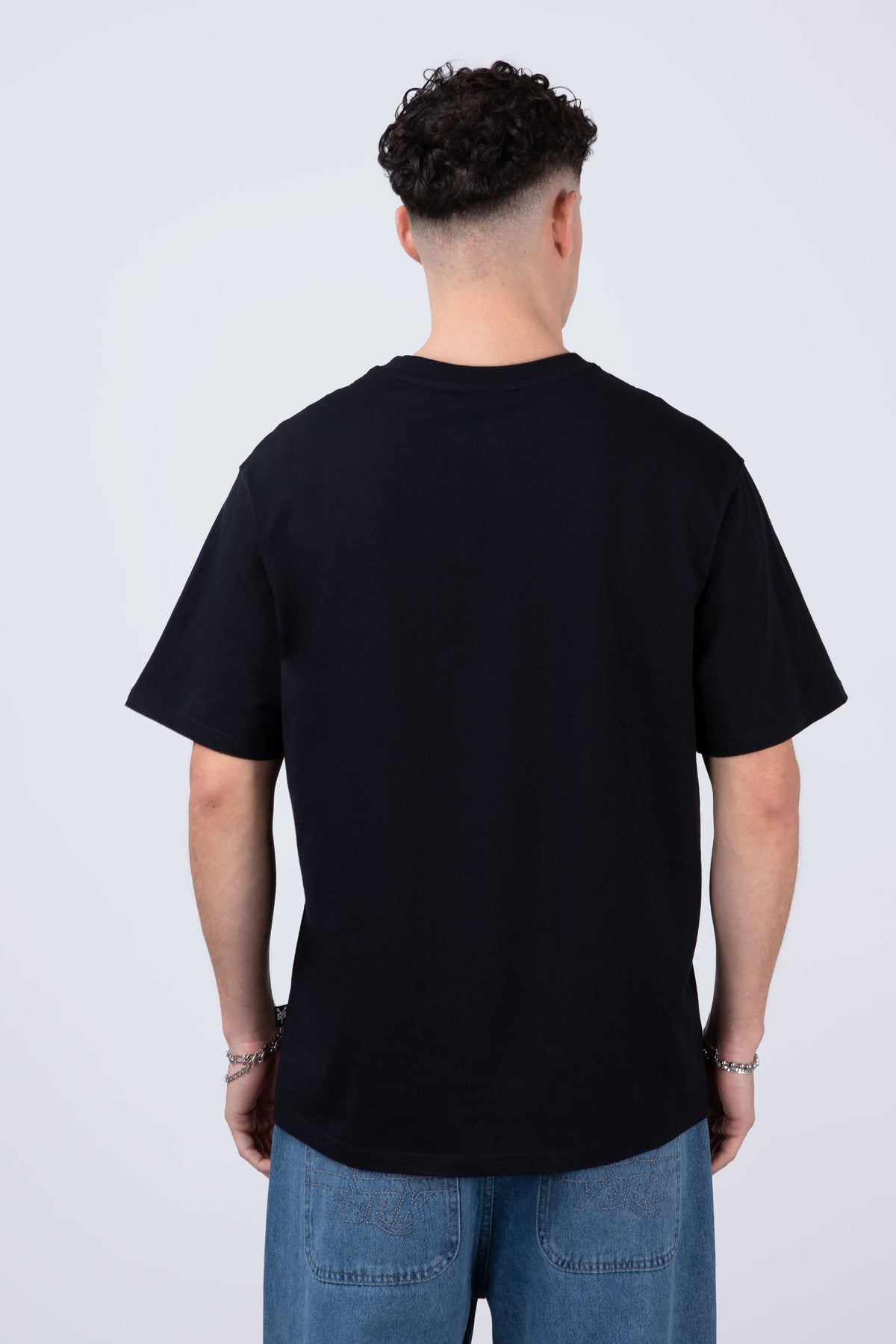 Polera Manga Corta Earth Negro