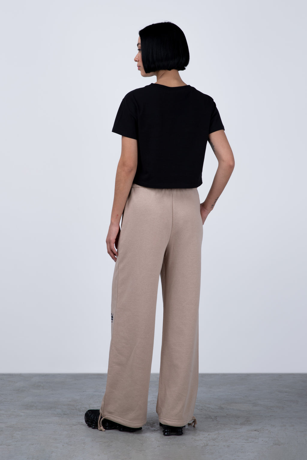 Polera Manga Corta Crop Rubber Negro