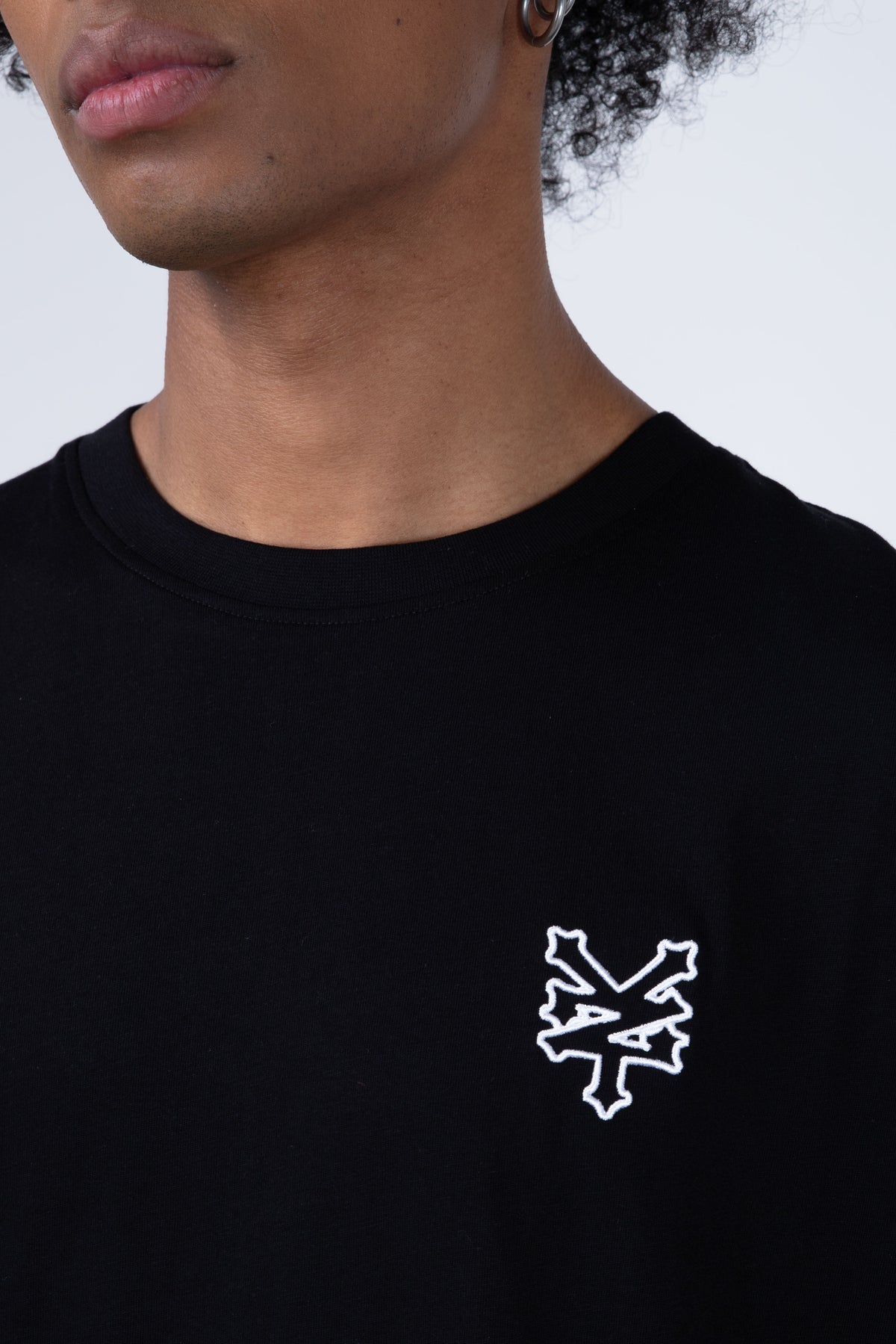Polera Manga Corta Original Outline Negro