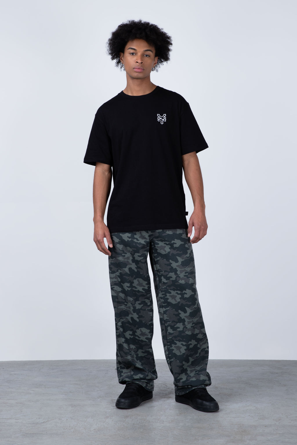Polera Manga Corta Original Outline Negro