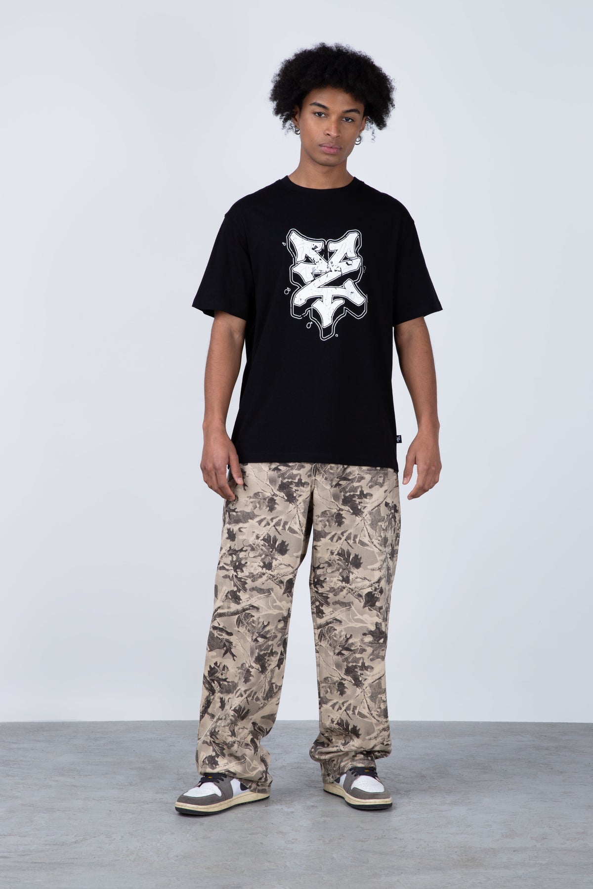 Polera Manga Corta Unbreakable Negro