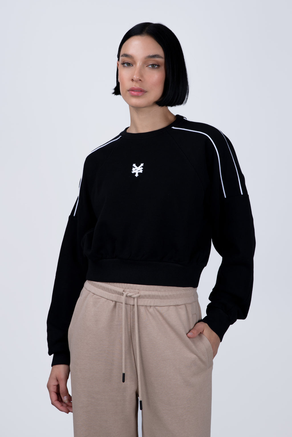 Poleron Cuello Redondo Revival Negro